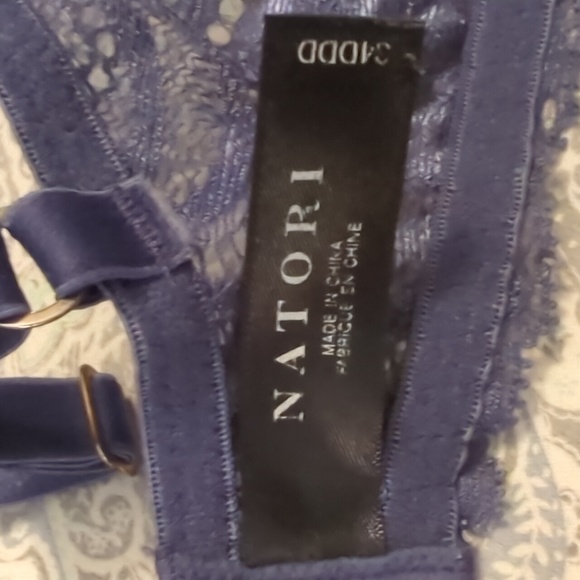 Lot Of 16 Bras. 13 are Natori. 3 are Victorias secret VGUC. All for only $60!!!! - Picture 9 of 17